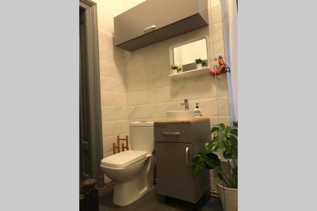 Outstanding 3br Ultracentral Cityview Balcony Aaa *