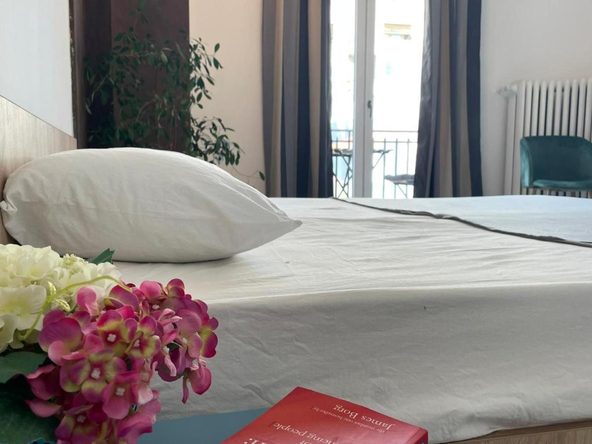 Outstanding 3br Ultracentral Cityview Balcony Aaa Bucarest