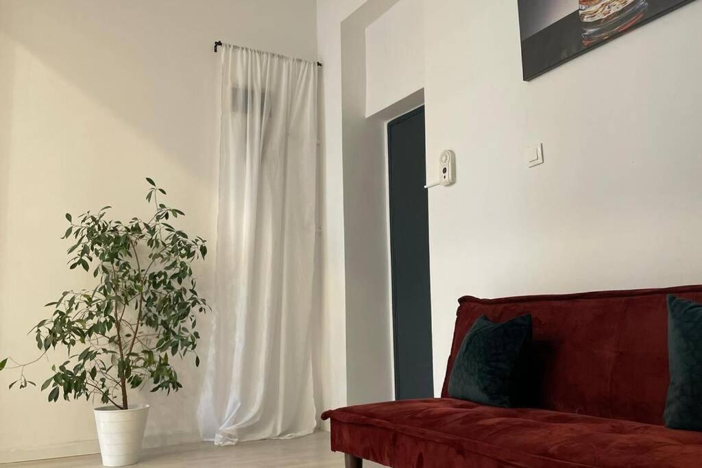 Outstanding 3br Ultracentral Cityview Balcony Aaa Appartamento *