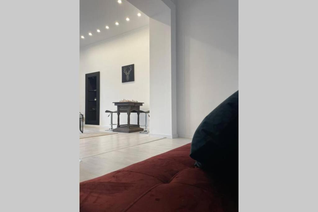 Outstanding 3br Ultracentral Cityview Balcony Aaa Appartamento *