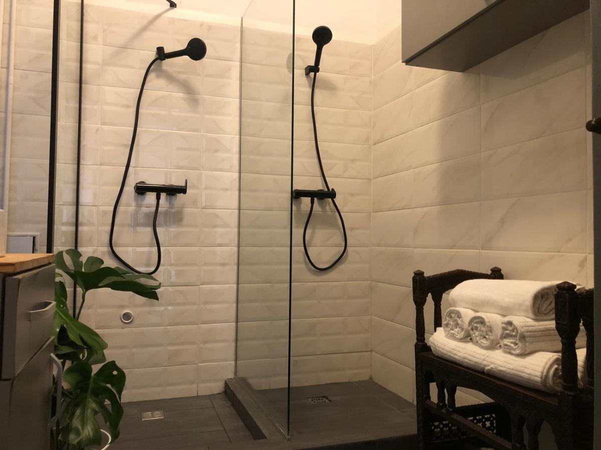 Outstanding 3br Ultracentral Cityview Balcony Aaa