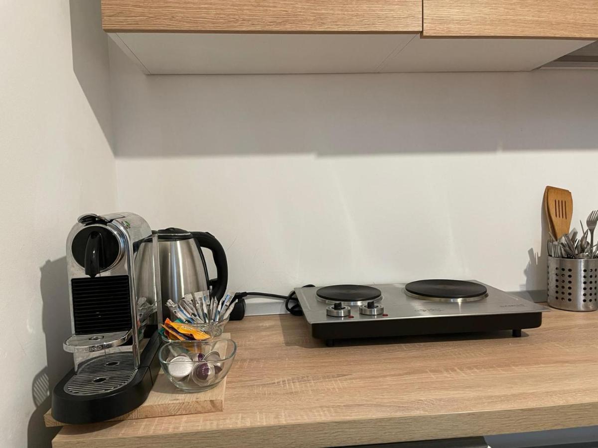Outstanding 3br Ultracentral Cityview Balcony Aaa