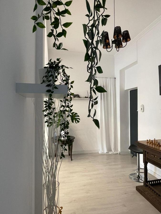 Outstanding 3br Ultracentral Cityview Balcony Aaa Bucarest